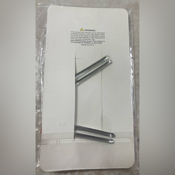 Minnie Mouse NWOT Red/White Stripes Blue Stars Hair Barrettes 1” x 1” - Picture 2 of 2